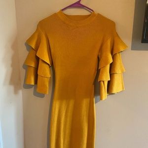 Lulu's yellow dress with layered sleeves